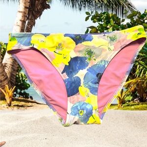 American Eagle Outfitters Floral Bikini Swimwear for Women Size XS